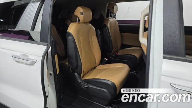 Kia Carnival 2020 thumb 12