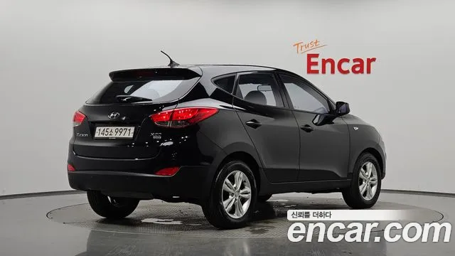 Hyundai Tucson 2010 thumb 2