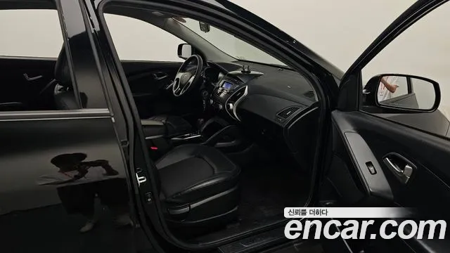 Hyundai Tucson 2010 thumb 11