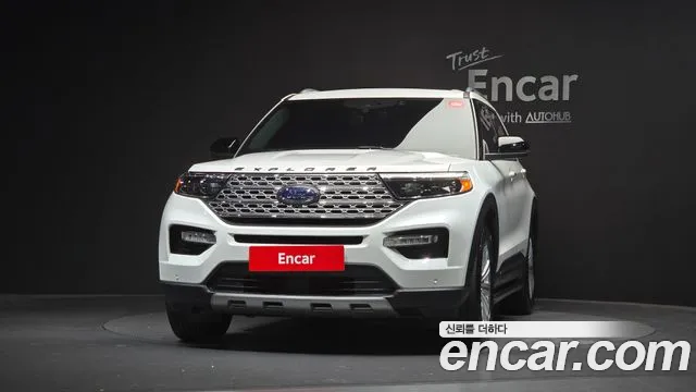 Ford Explorer 2021 thumb 3