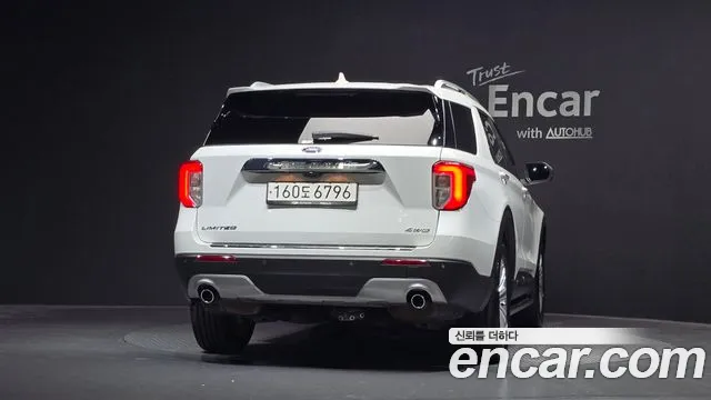 Ford Explorer 2021 thumb 4