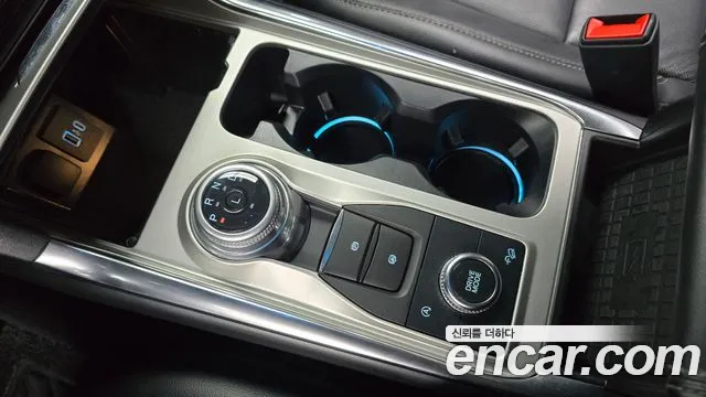 Ford Explorer 2021 thumb 9