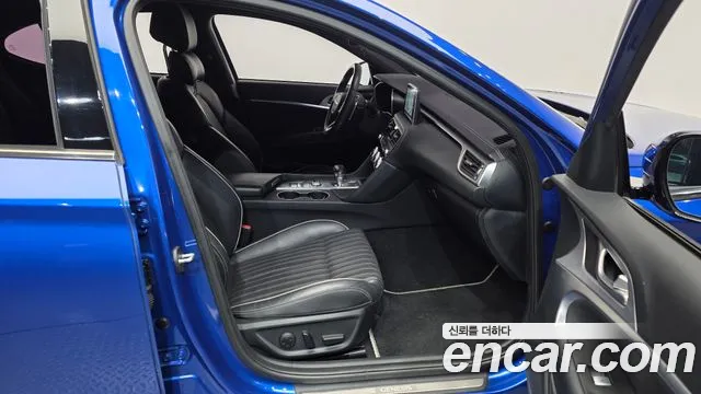 Genesis G70 2019 thumb 11