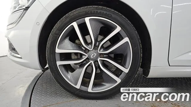 Renault Megane 2016 thumb 5