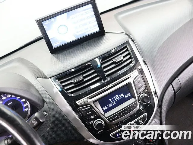 Hyundai Accent 2018 thumb 9