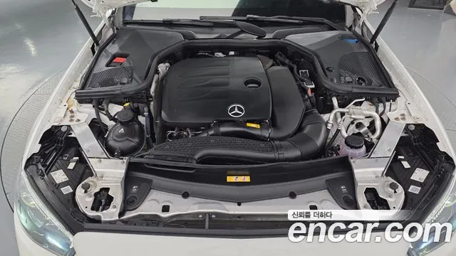Mercedes-Benz E-Класс 2021 thumb 6