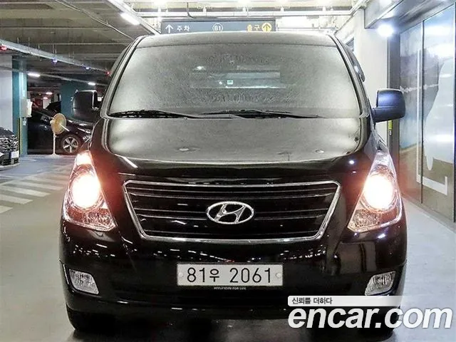 Hyundai Starex 2017 thumb 2