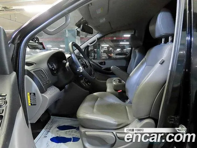 Hyundai Starex 2017 thumb 6