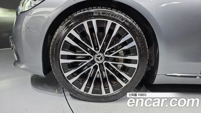 Mercedes-Benz S-Class 2021 thumb 5