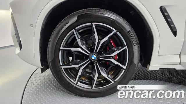 BMW X4 2023 thumb 5