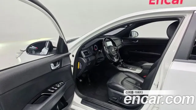 Kia K5 2017 thumb 10