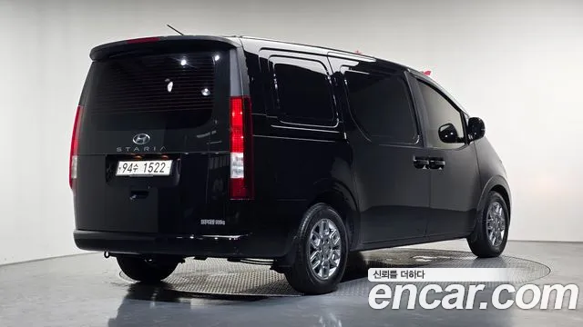 Hyundai Staria 2021 thumb 2