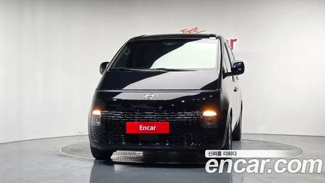 Hyundai Staria 2021 thumb 3