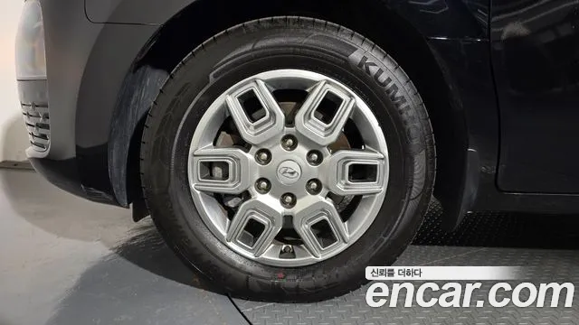 Hyundai Staria 2021 thumb 5