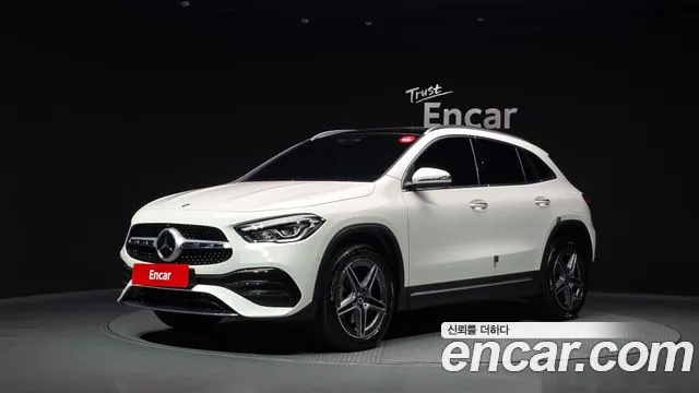 Mercedes-Benz GLA 2023 thumb 11