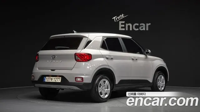 Hyundai Venue 2022 thumb 2