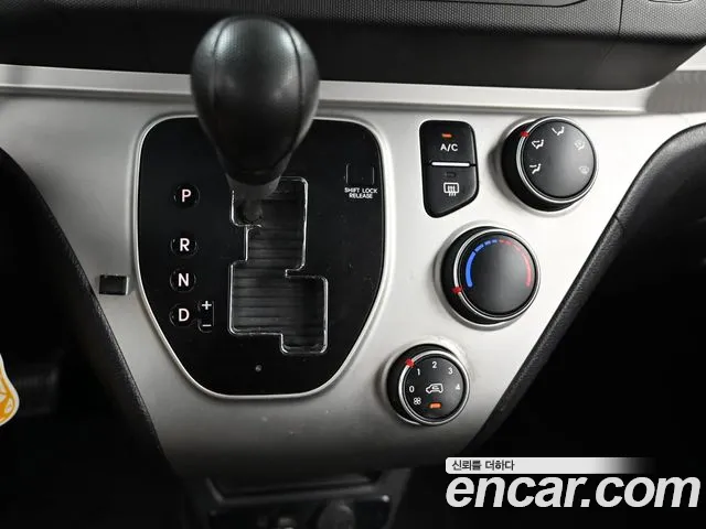 Kia Ray 2015 thumb 9