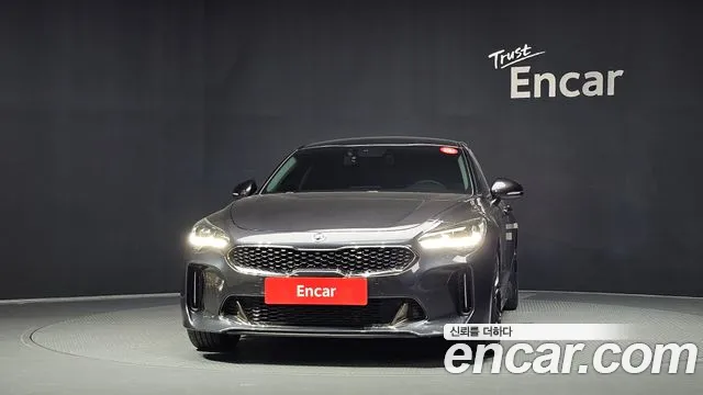Kia Stinger 2017 thumb 3