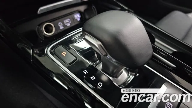 Kia Stinger 2017 thumb 9