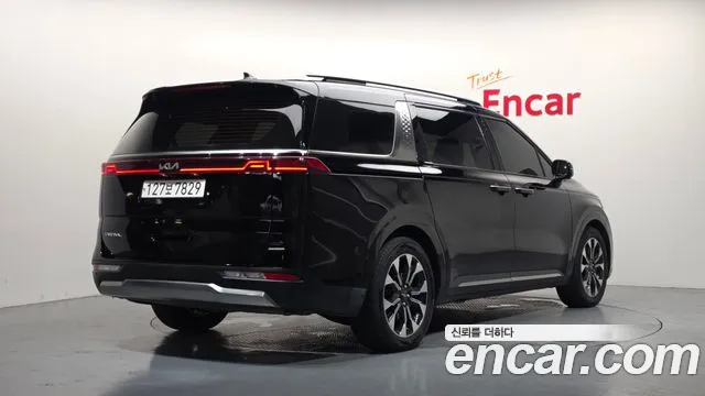 Kia Carnival 2022 thumb 2