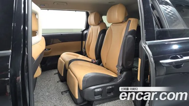 Kia Carnival 2022 thumb 12