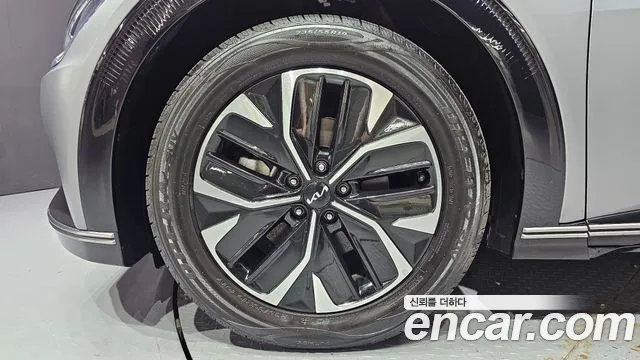 Kia EV6 2022 thumb 5