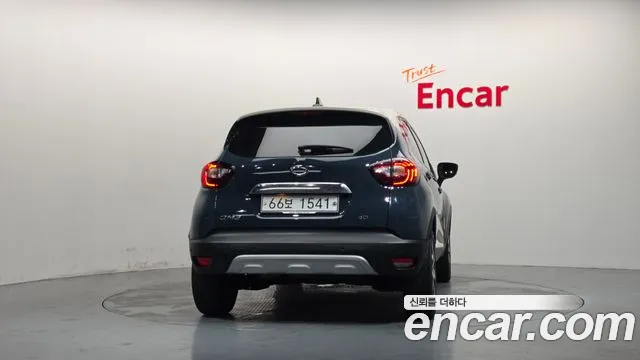 Renault Captur 2018 thumb 4