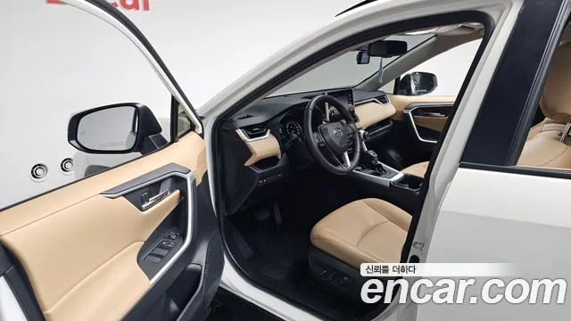 Toyota RAV4 2022 thumb 10