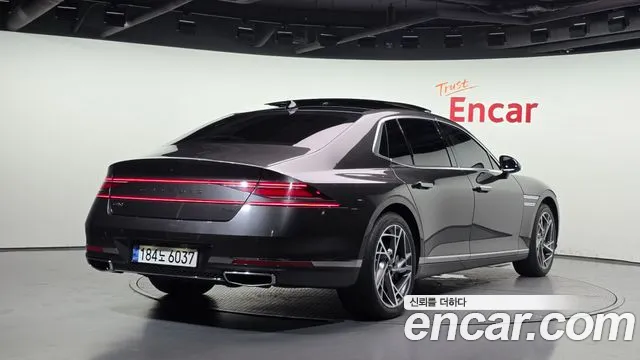 Genesis G90 2022 thumb 2