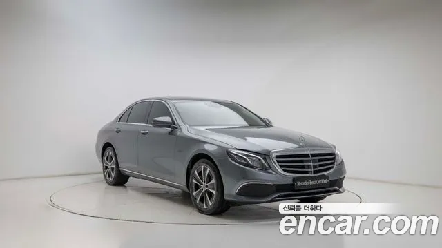 Mercedes-Benz E-Класс 2020 thumb 2
