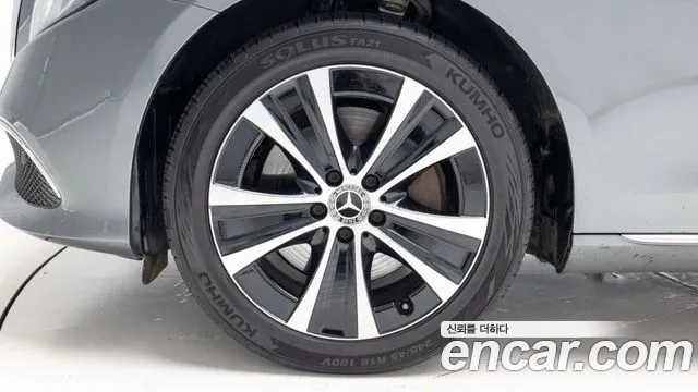 Mercedes-Benz E-Класс 2020 thumb 5