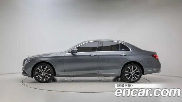 Mercedes-Benz E-Класс 2020 thumb 8