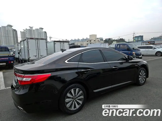 Hyundai Grandeur 2015 thumb 3