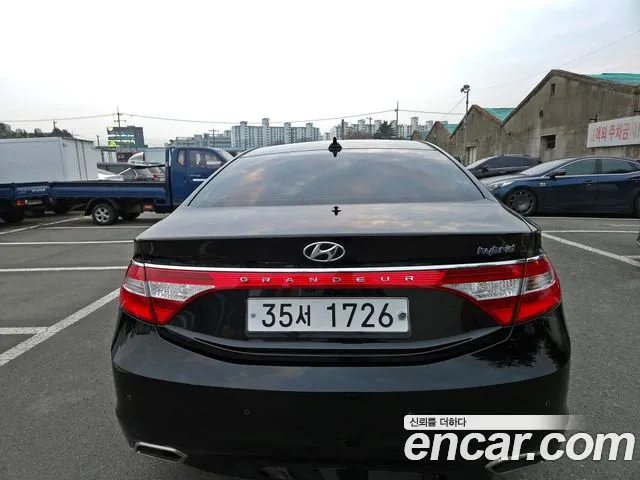 Hyundai Grandeur 2015 thumb 4
