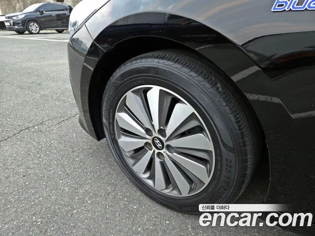 Hyundai Grandeur 2015 thumb 6