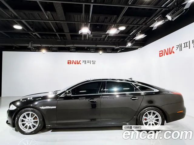Jaguar XJ 2013 thumb 3