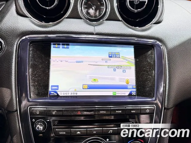 Jaguar XJ 2013 thumb 9