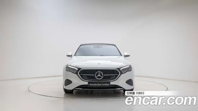 Mercedes-Benz E-Класс 2025 thumb 6