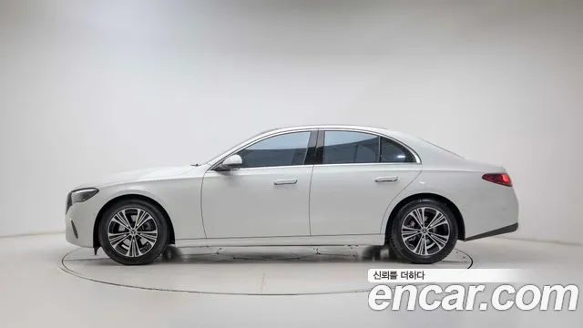 Mercedes-Benz E-Класс 2025 thumb 8