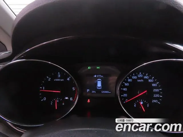 Kia Carnival 2019 thumb 9