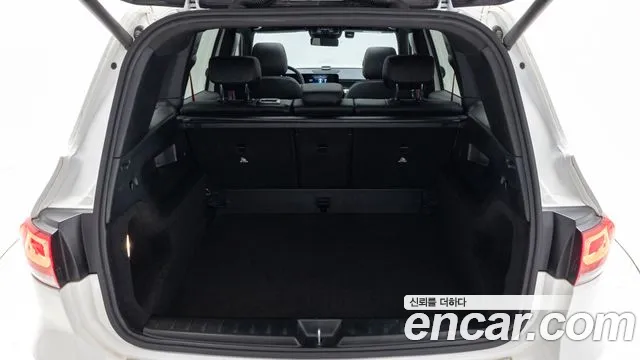 Mercedes-Benz GLB 2021 thumb 10