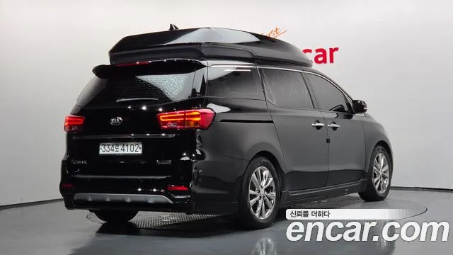 Kia Carnival 2020 thumb 2