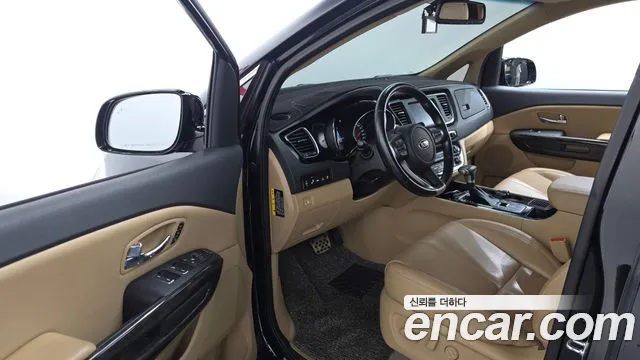 Kia Carnival 2020 thumb 10