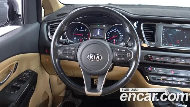 Kia Carnival 2020 thumb 12