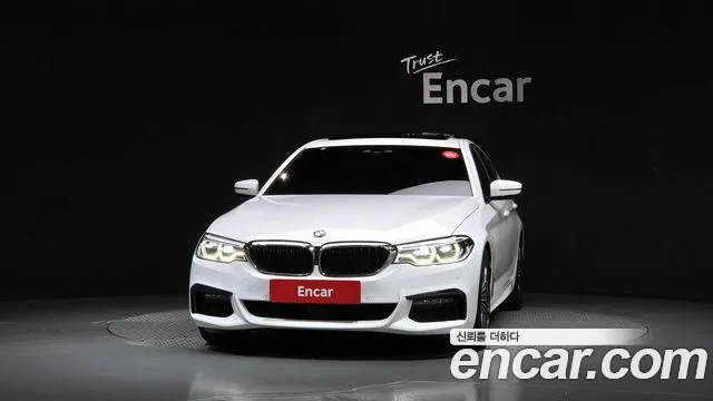 BMW 5 серии 2019 thumb 3
