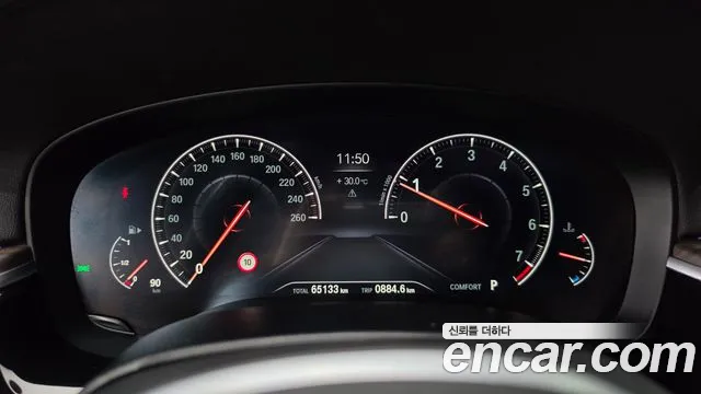 BMW 5 серии 2019 thumb 8