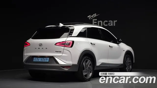 Hyundai Nexo 2020 thumb 2