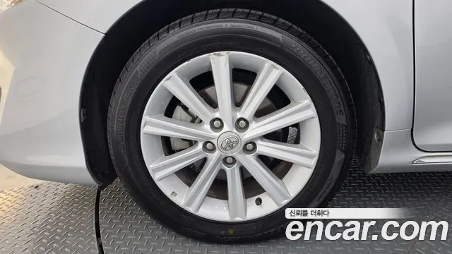 Toyota Camry 2012 thumb 5