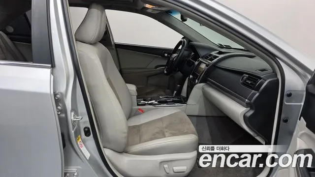 Toyota Camry 2012 thumb 11