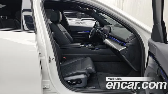 BMW 5 серии 2025 thumb 11